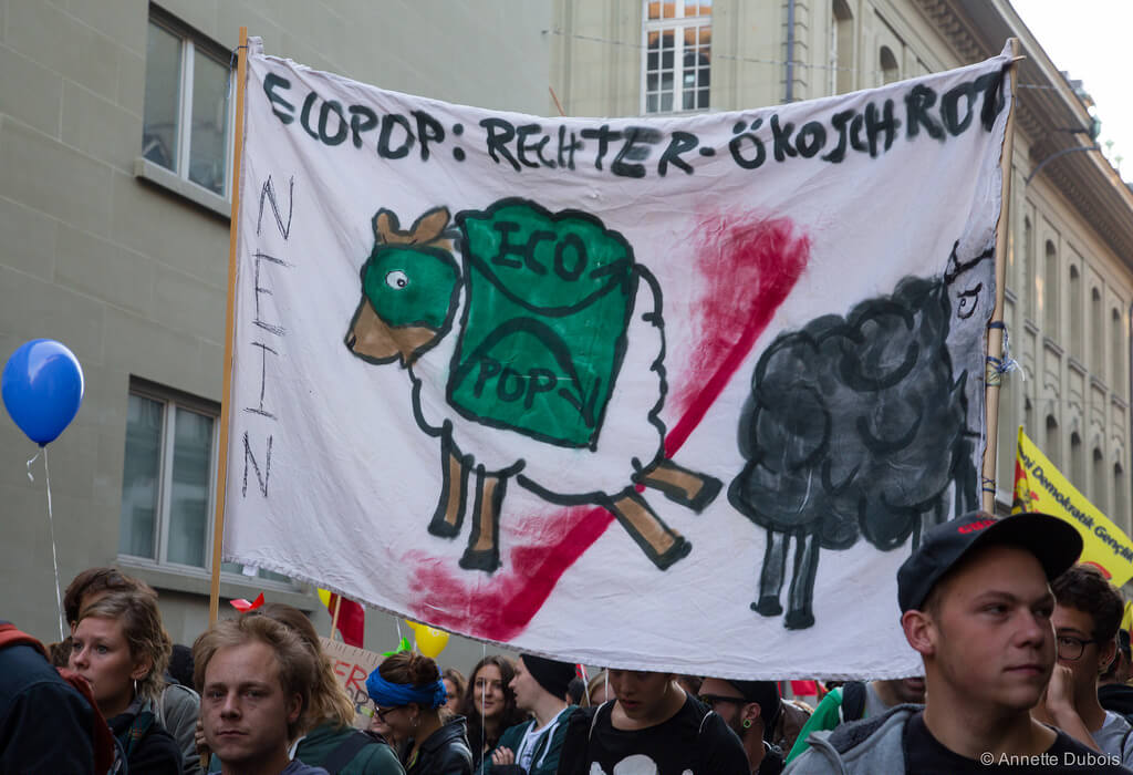 Визуальные материалы играют важную роль в работе общественных инициатив. Фото: Flickr Annette Dubois CC BY-NC 2.0