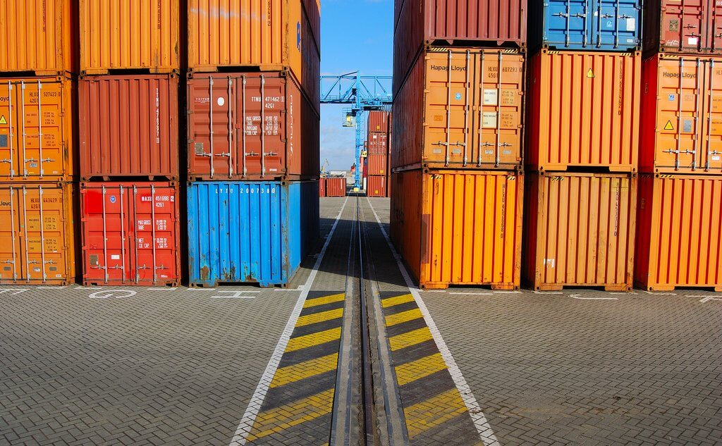 Технология блокчейн позволяет хранить информацию в цепочках данных, каждый фрамент которой повторяется на множестве компьютеров единой сети. Фото: Flickr Mahdi Abdulrazak (CC BY-NC-SA 2.0).