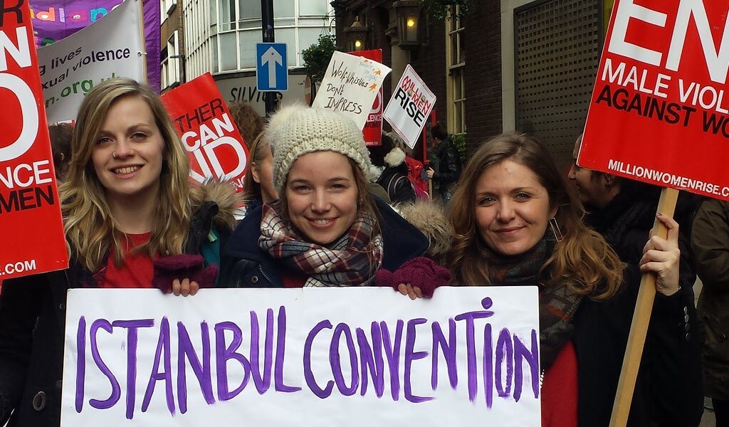 Была проведена широкая просветительская работа, направленная на информирование британского общества о плюсах ратификации конвенции, проблемах домашнего насилия и работе женских организаций. Фото: icchange.co.uk (CC BY 2.0).