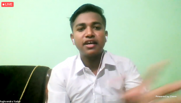 Рагвендра Ядав, TeachForAll, на конференции RightsCon.