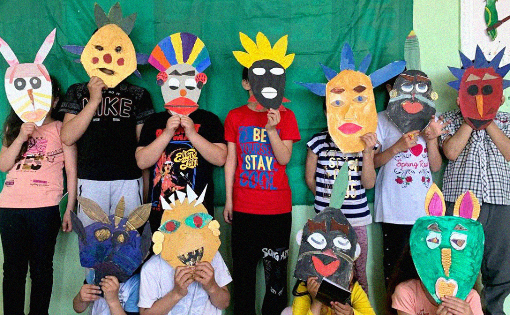 Ученики начальной школы. Фото: личный архив героини.